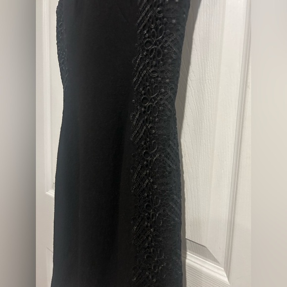 Banana Republic Women’s Black Floral Lace Lined Midi Dress Sz. 2 - Picture 5 of 6